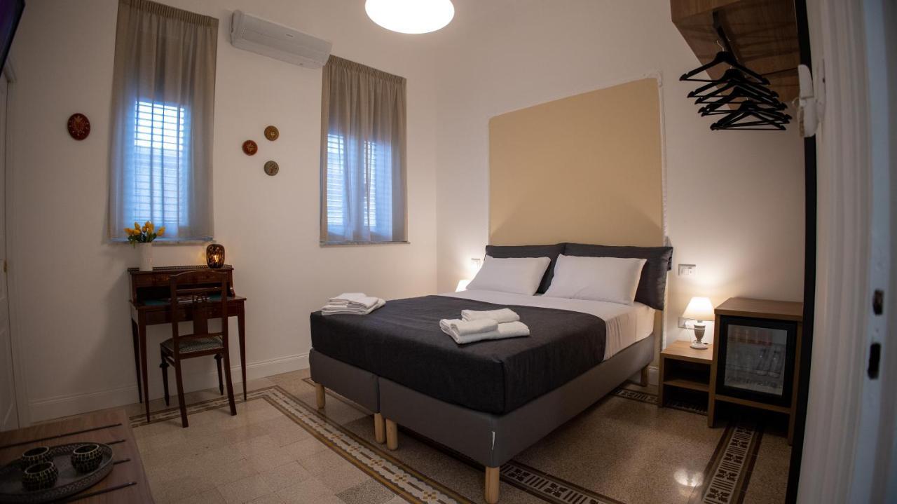 Petrarca Suite Palermo Esterno foto